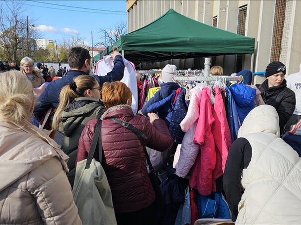 Association Pomozi.ba is again organizing the Humanitarian Bazaar today