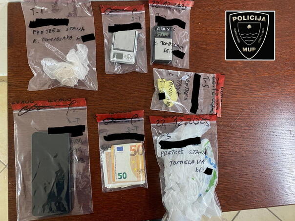 Arrested Mostar: heroin and packaging materials found in the apartment