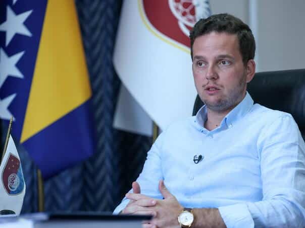 Uk: I take part of the responsibility for the condition of the home in Bjelava