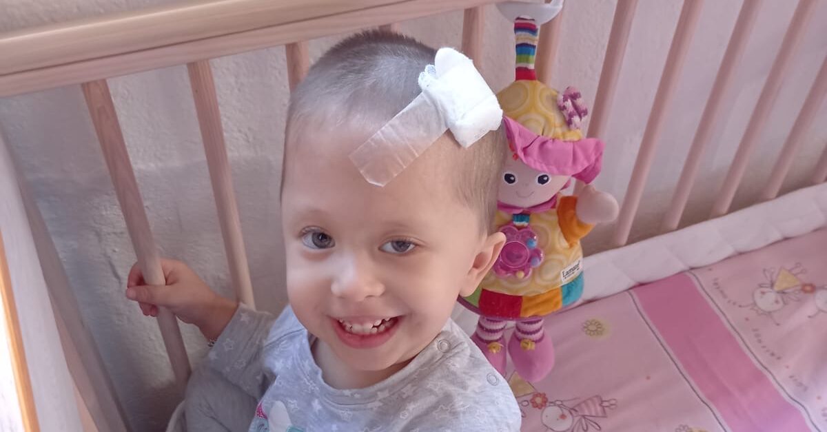 BY CALLING THE NUMBER 17168, YOU DONATE 2 KM FOR LITTLE ANASTAZIJA KOČIĆ