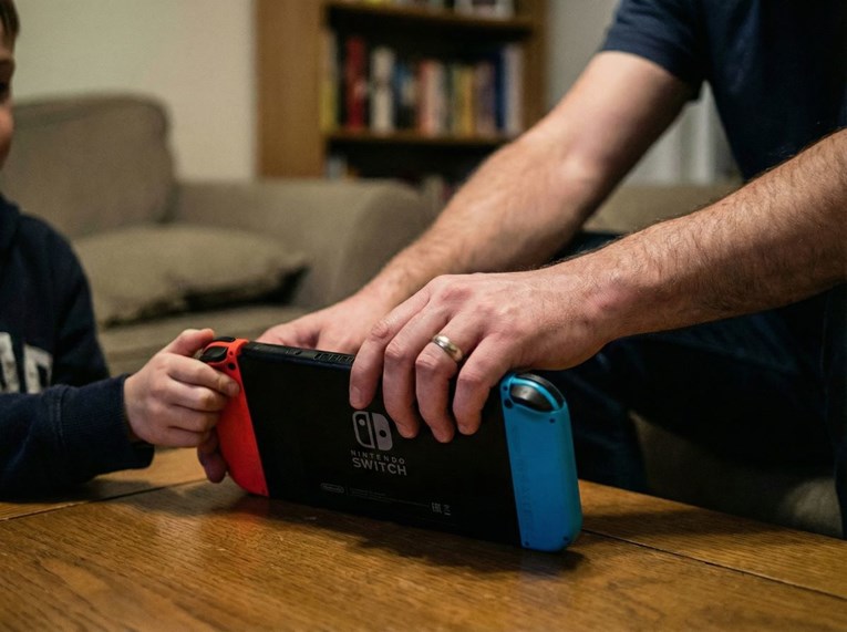 A boy (11) in the USA killed his father because he took away his Nintendo Switch. “I wasn’t thinking”