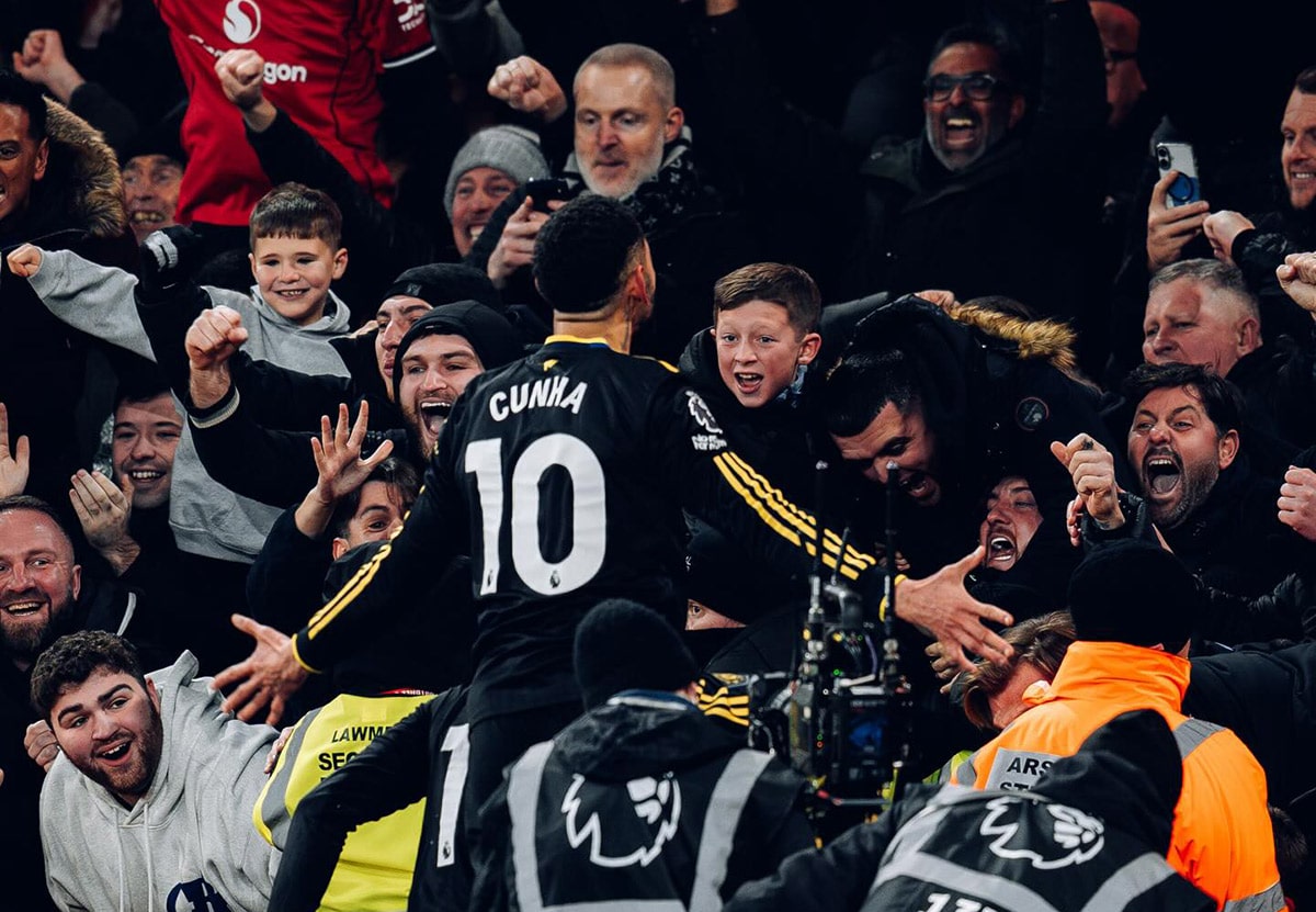 Manchester United beat Arsenal in the derby and took fourth place