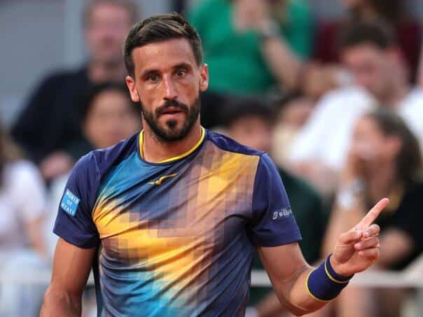 Dzumhur on the field tonight, will it be third time lucky?