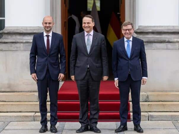 Europe "grinds" security guarantees for Ukraine