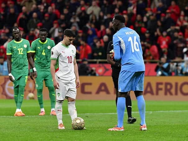 Senegal goalkeeper: Do you really think Diaz missed the penalty on purpose?