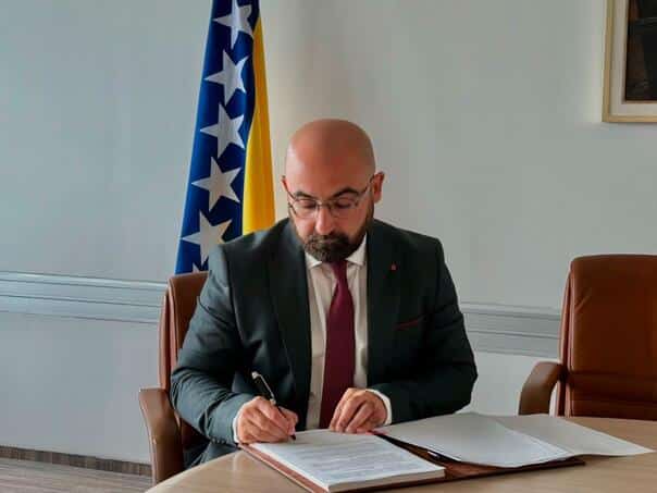 Hasanović: If Amidžić does not sign today, tomorrow I will provide the funds for the elections