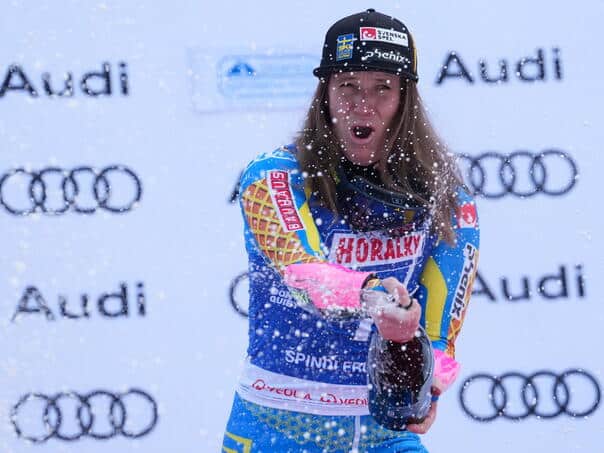 Hector won, Shiffrin third in the giant slalom in the Czech Republic