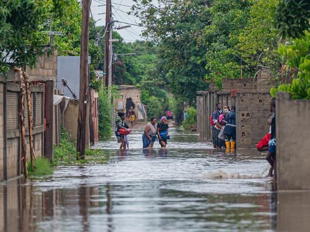 Thousands of people flee due to floods in Mozambique
