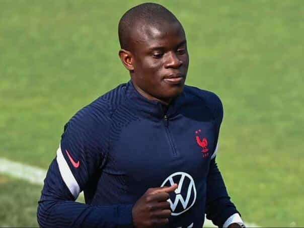 Kanté refused a rich offer and is waiting for a call from the Bosphorus