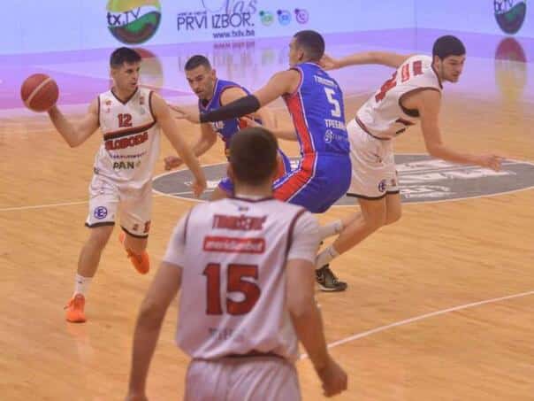 Sloboda basketball players demolished Leotar