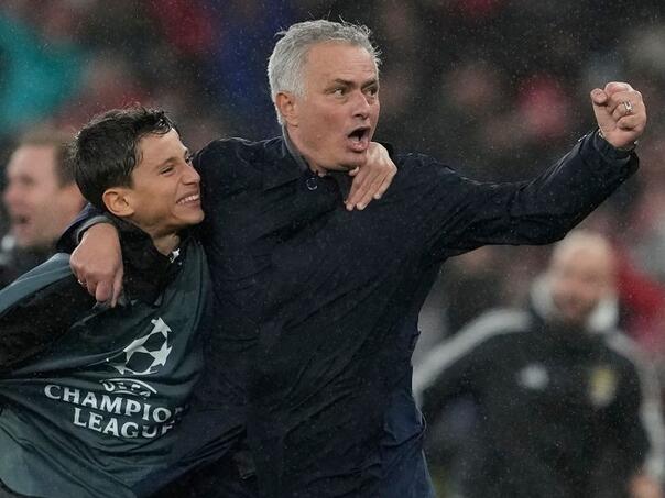 Mourinho: I have never experienced this in my career, and I tell people not to jump from the balcony