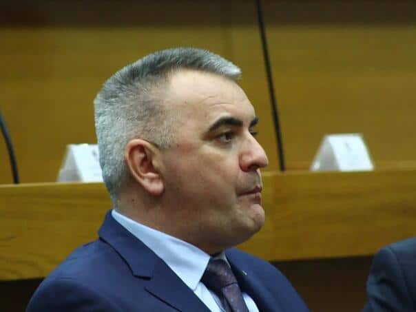 The decision on the resignation of Minic published in "Official Gazette of the RS"