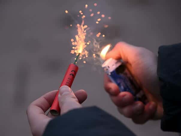 Dangerous use of pyrotechnics, a minor was slightly injured in recent days