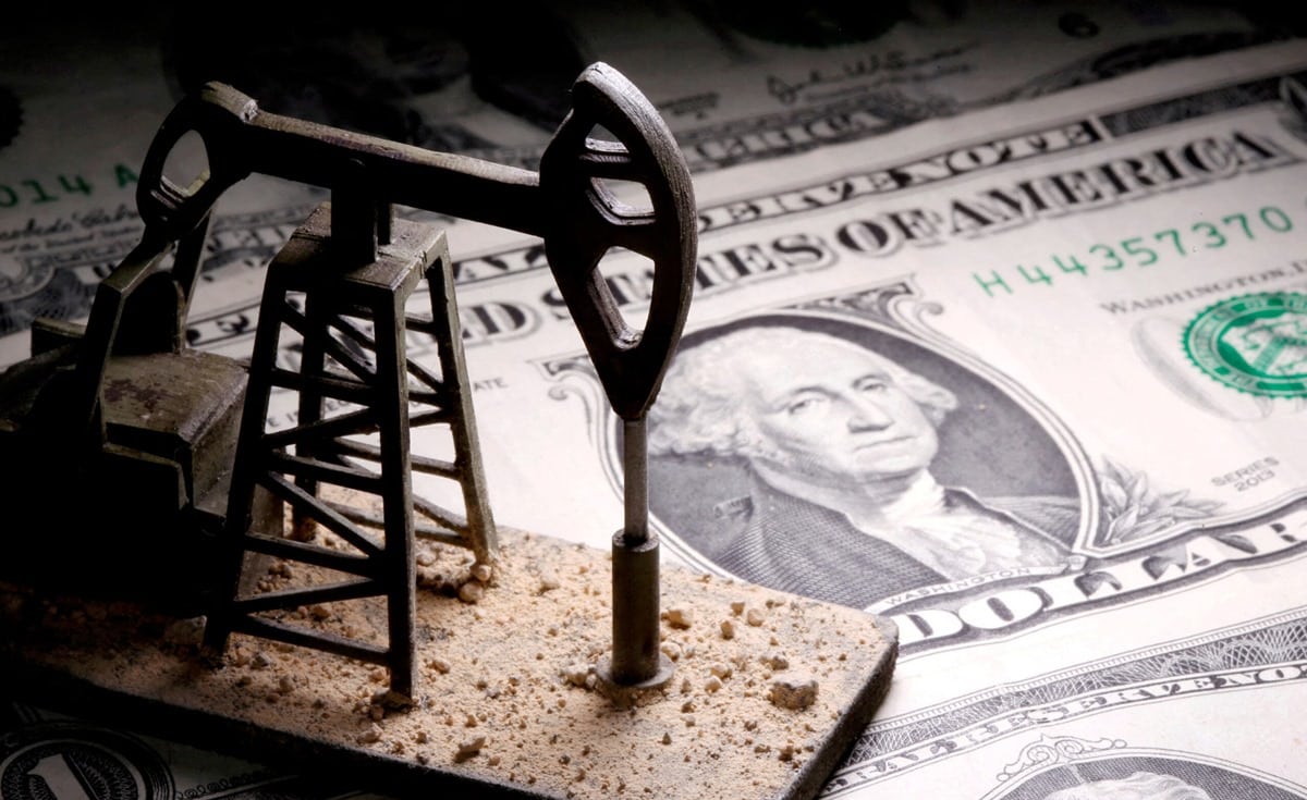 America is looking for a new support for the petrodollar in Venezuela