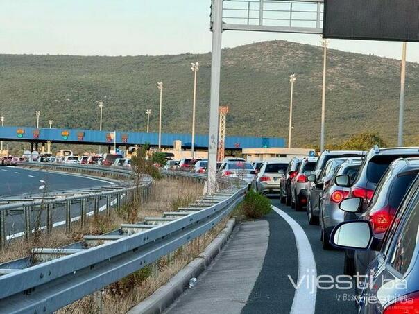Increased traffic during the holidays: More than 406,000 passengers entered Bosnia and Herzegovina