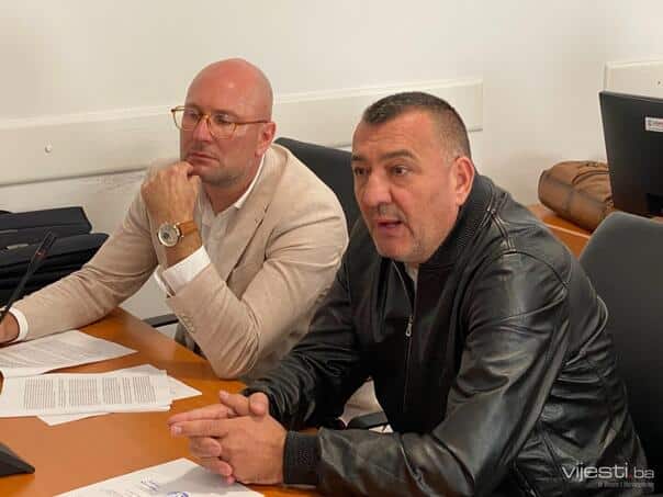 Confirmed indictment of policemen who pimped minors