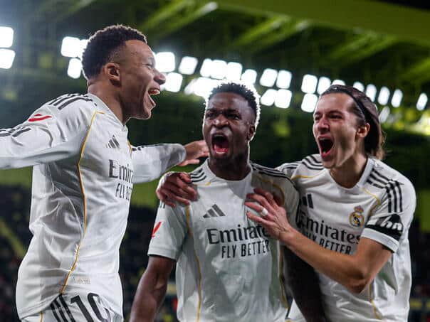 Real defeated Villarreal and took the top of La Liga