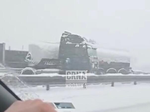 Traffic accident near Sarajevo: Tanker flew off the road