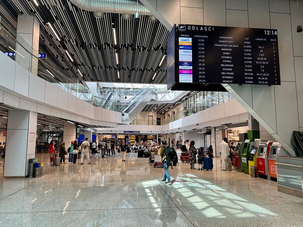 Sarajevo Airport normalizes traffic after snowfall