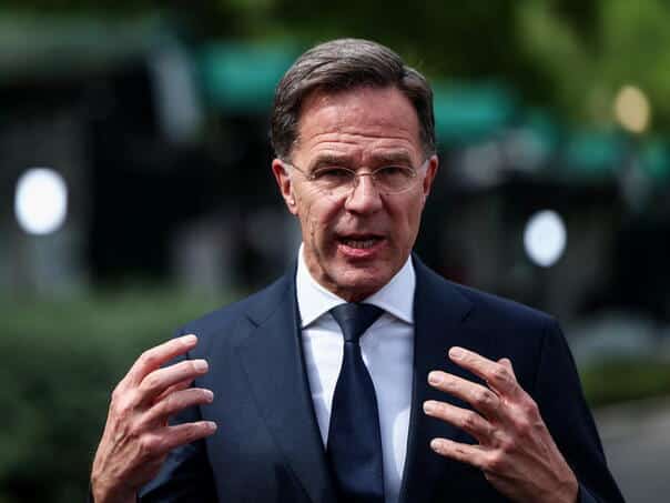The head of NATO lashed out at European leaders: What a special army, just dream!
