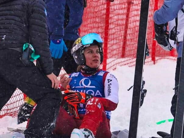 The skier crashed into the guard rail at a speed of 109 km/h
