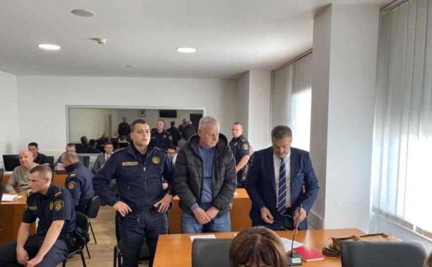 Confirmed indictment and prolonged detention of police officers and a professor who exploited two underage girls for the purpose of prostitution in TK