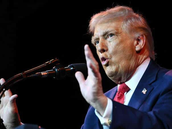Trump and his associates are considering using the military in Greenland!
