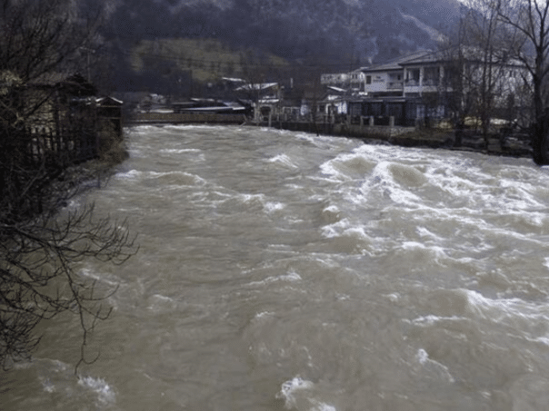 Warning of torrential and urban floods in three Bosnia and Herzegovina. canton
