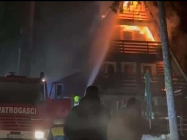 The cottage is burning in Vlašić, the nearby forest makes intervention difficult