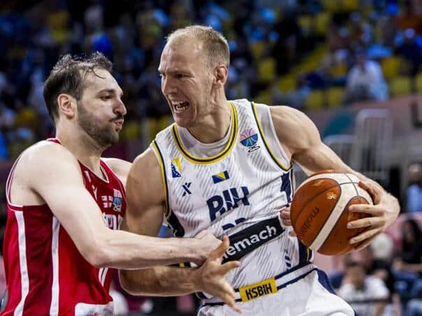 Vrabac became a free agent, terminated his contract in Hungary