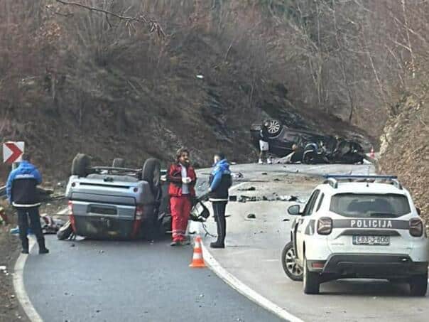 Due to the traffic accident on Komar, traffic was completely stopped