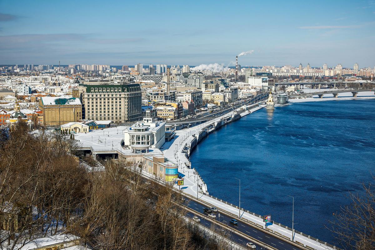 How is Russia expanding its real estate network across Europe?