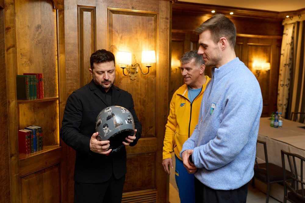 Hero with a memory helmet: Ukrainian athlete punished, then awarded the highest order