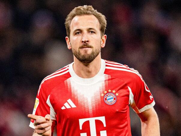 Bayern was leading 3:0 and was afraid to win until the last minute
