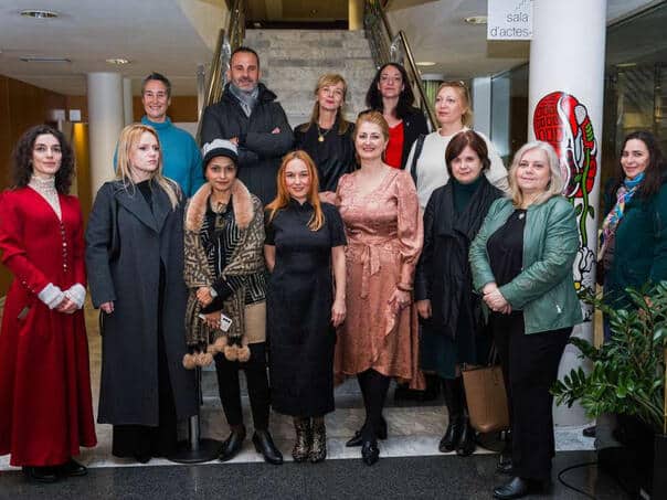 Bh. female artists at the collective exhibition “Women in War Through Art”