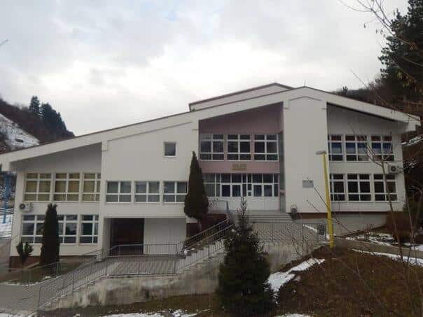 The director of the school in Srebrenica, Fr "list of students": We have taken measures
