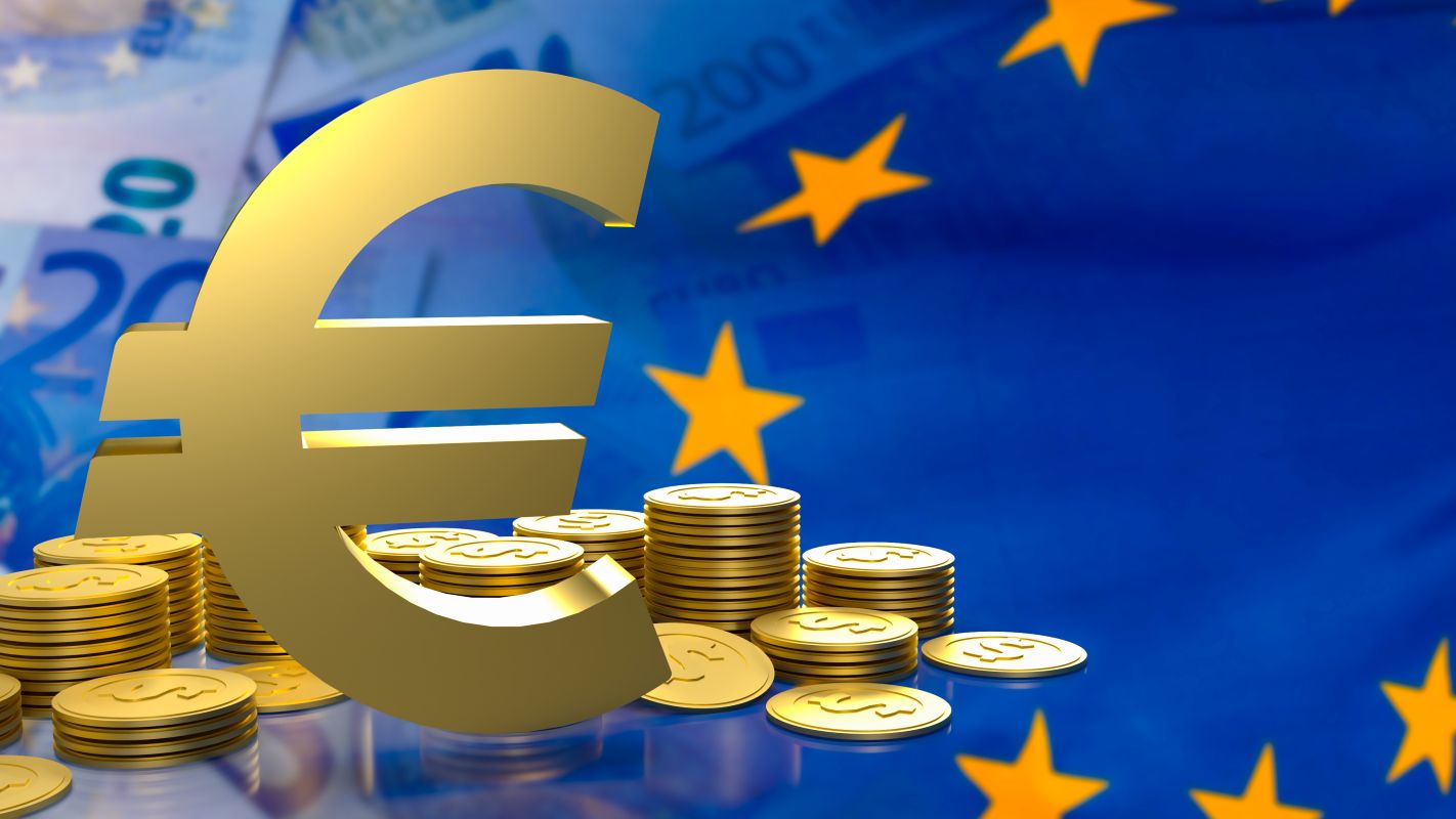 Annual inflation in the eurozone fell to 1.7 percent