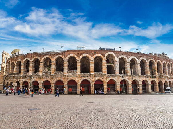 The city of Romeo and Juliet is ready for the closing ceremony of the Winter Olympics