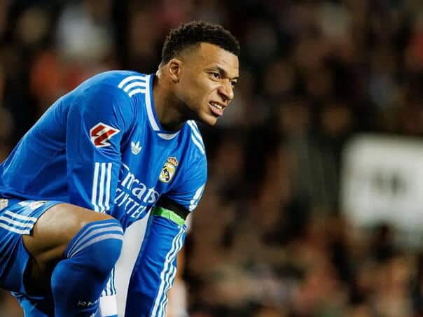 Mbappe misses the second leg against Benfica?