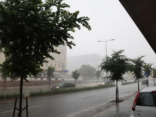 The period of unstable weather continues – sun, rain, sleet, snow