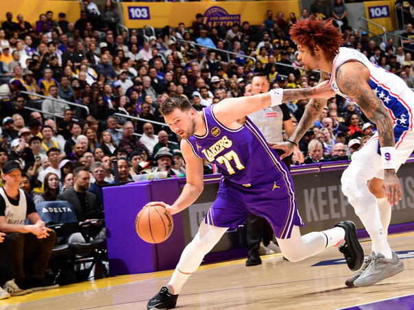 The victory of the Lakers was overshadowed by the injury of Slovenian Luka Dončić