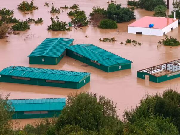 Floods in Spain and Portugal: One death, girl missing