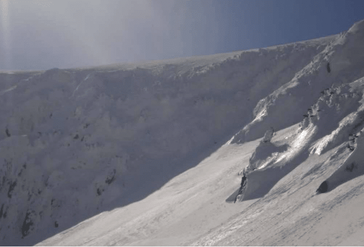 Ten skiers missing, at least six trapped in an avalanche in California