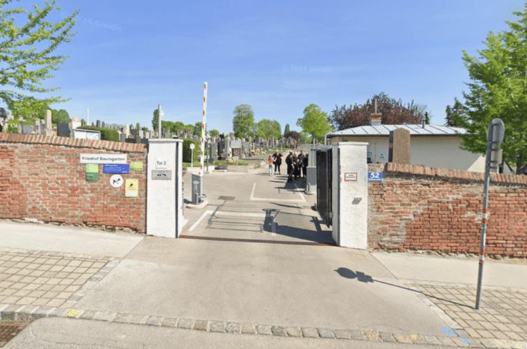 A woman stabbed to death in a cemetery in Vienna. 14-year-old girl arrested