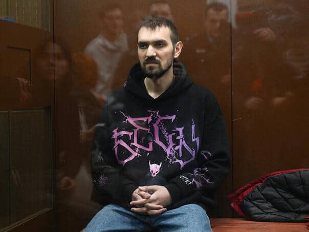 A stand-up comedian told a joke about a disabled person, now he has to serve a long term in prison