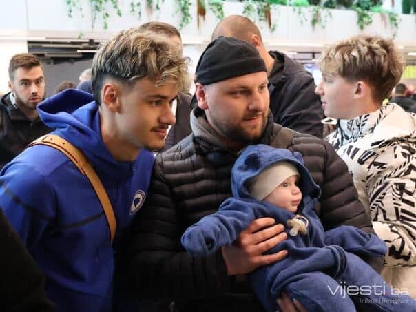 Dragons arrived in Sarajevo, fans took pictures with the heroes from Cardiff