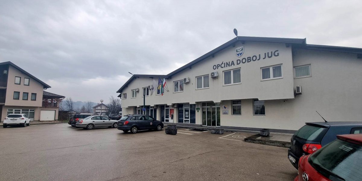 Doboj Jug announced a competition for scholarships and help for students