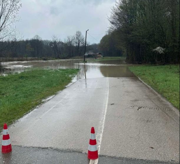 Due to water spilling onto the roadway, traffic was suspended on several sections