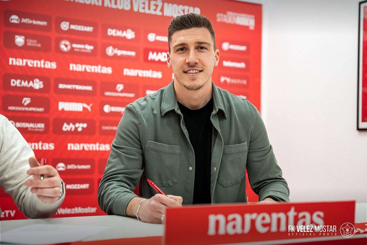 The former youth player of Aston Villa is the new player of Velež