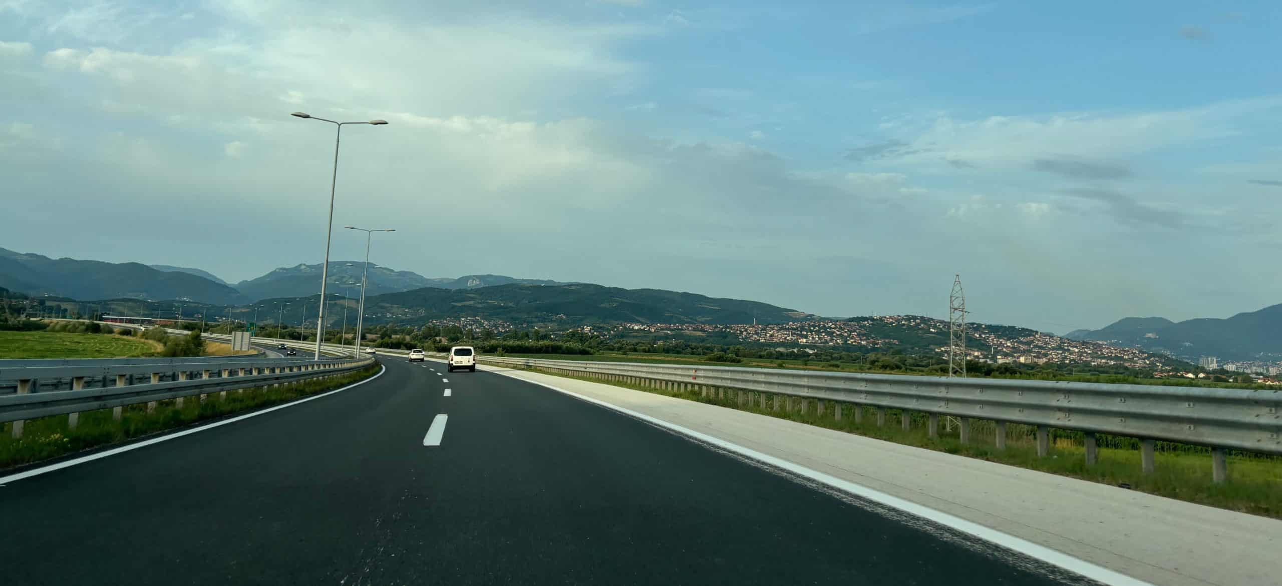 RS raises a loan of 299 million euros for highways